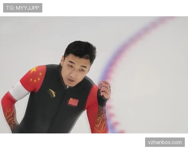 高亭宇训练完直接拎两袋冰块回家泡澡,这人是真不怕冷还是钱多烧的? 高亭宇训练完直接拎两袋冰块回家泡澡,这人是真不怕冷还是钱多烧的?